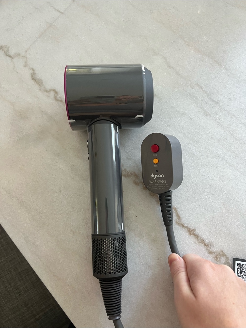 Dyson Supersonic Hair Dryer (Iron/Fuchsia) - Picture 2 of 2